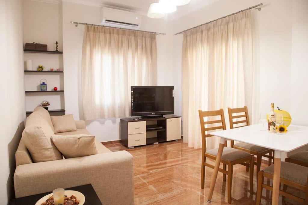 Μonika's Home - B&B