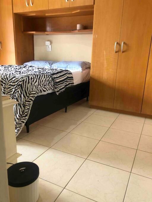Quarto com varanda tipo Airbn b Vista Panorâmica Aberta Livre - B&B Americana