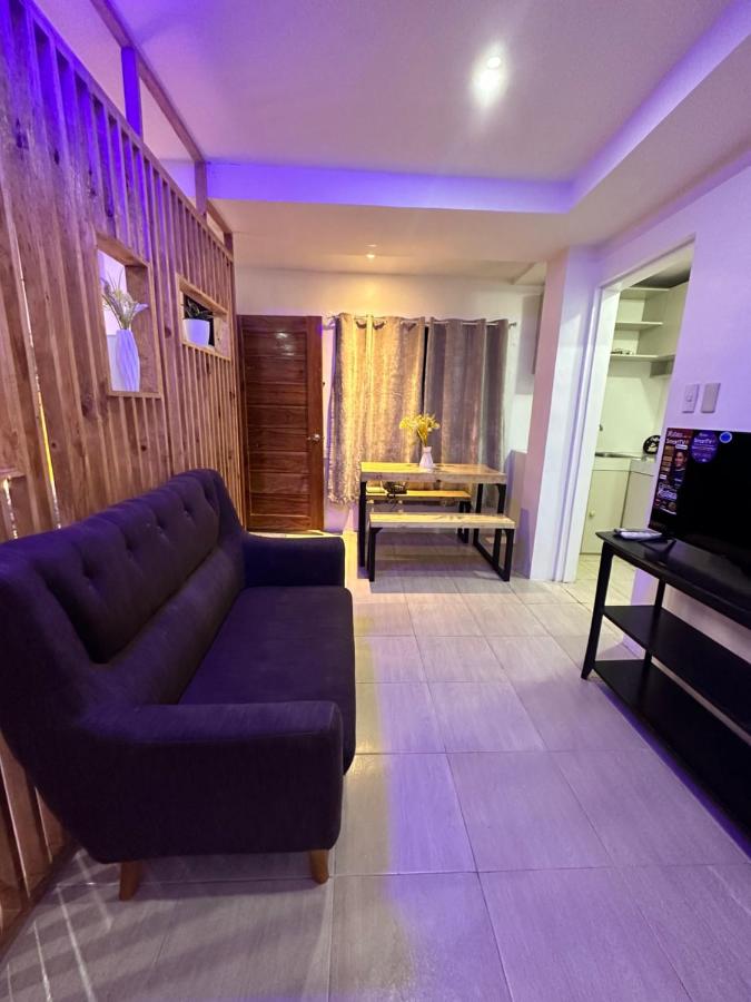 B&B Legaspi City - HOME NEAR SM - Bed and Breakfast Legaspi City