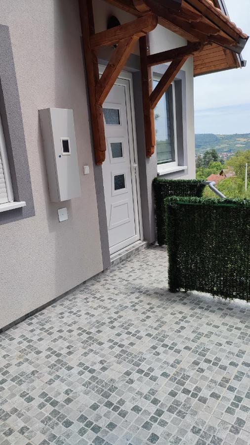 Apartman Bogdanovic - B&B Vrdnik