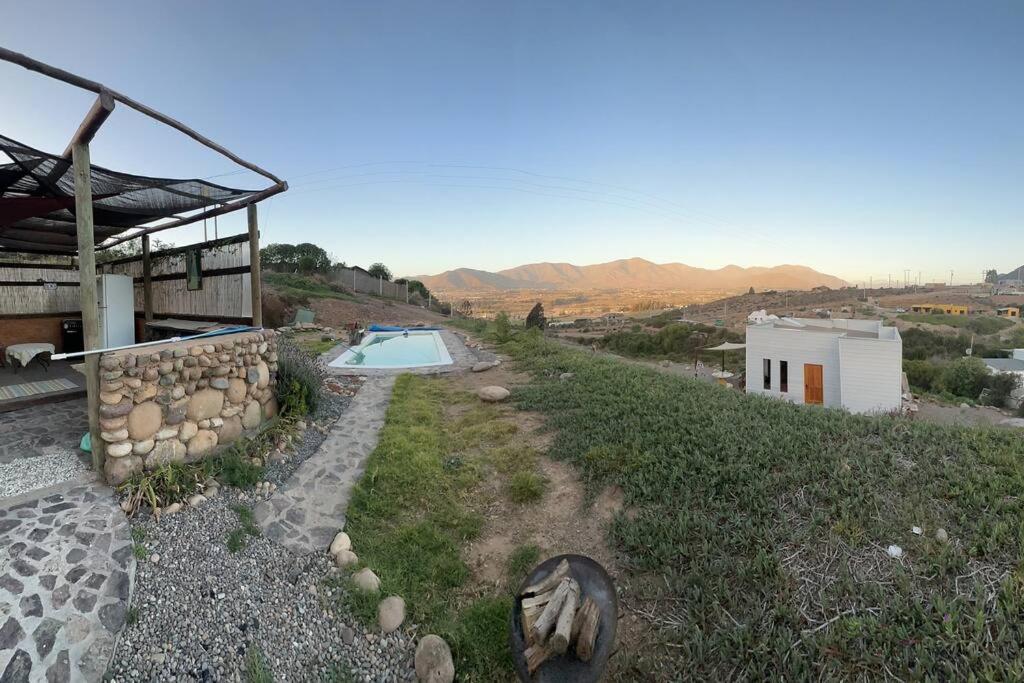 Cabaña, quincho, piscina y hermosas estrellas - Chambres d’hôtes La Serena