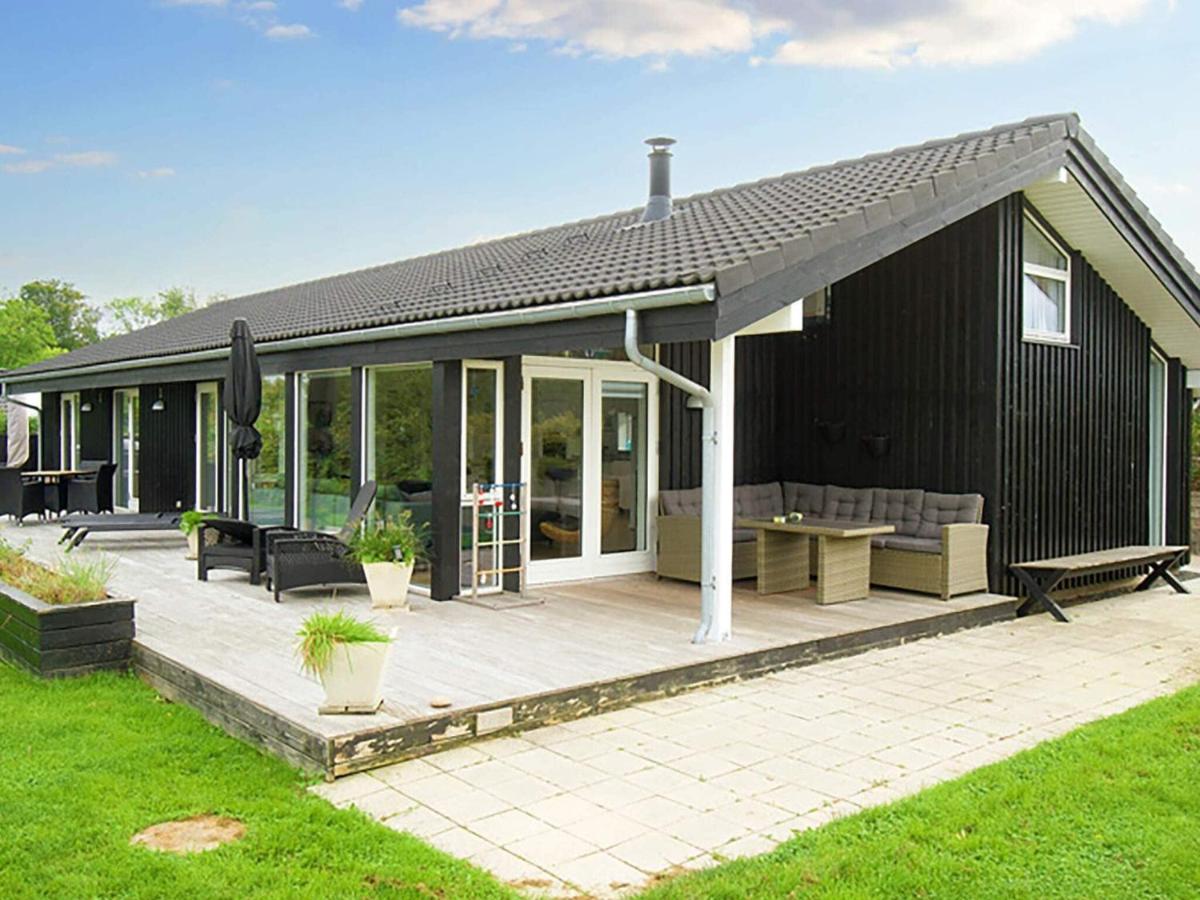 B&B Nyrup - Holiday home Nykøbing Sj XL - Bed and Breakfast Nyrup
