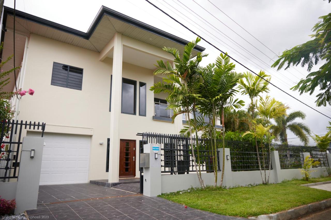 Tropical Villa Rainville - Bed and Breakfast Paramaribo