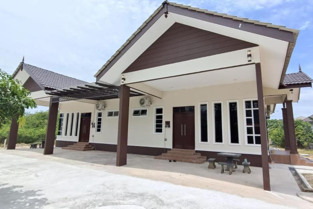 Tokiku Homestay Paka unit A - B&B Dungun