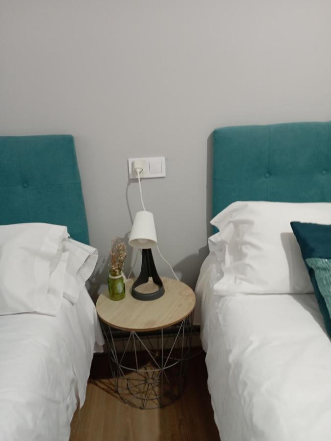 Tweepersoonskamer met Gedeelde Badkamer
