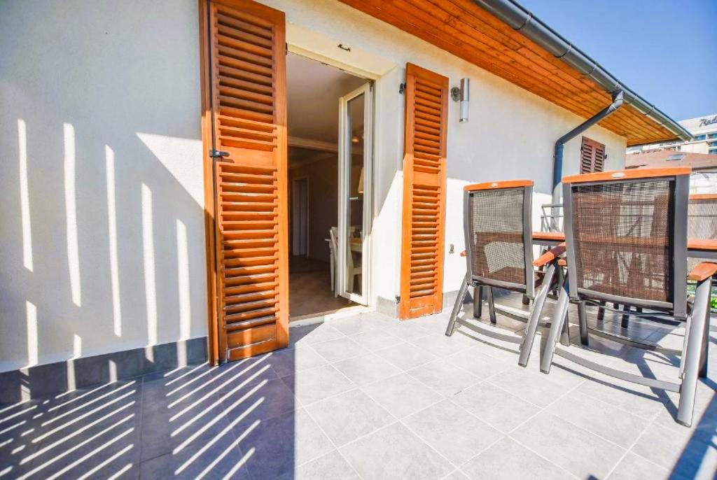 Apartamenty przy Promenadzie - 2 sypialnie & Parking - Uzdrowiskowa 12-14 - Apartamenty na Wyspie - B&B Świnoujście