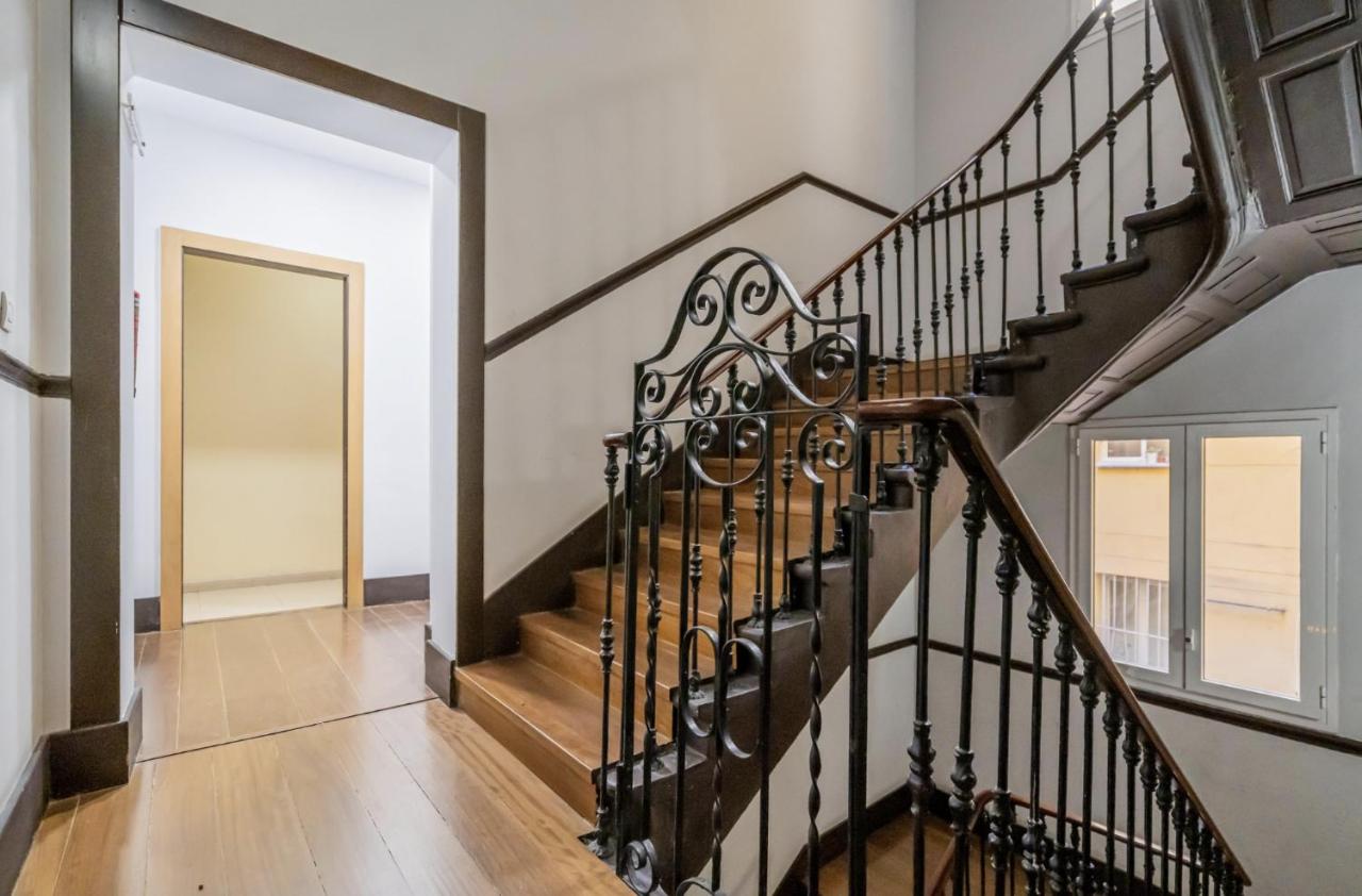 For You Rentals Céntrico apartamento TEMPORAL en la Calle Infanta DIN131A - B&B Madrid