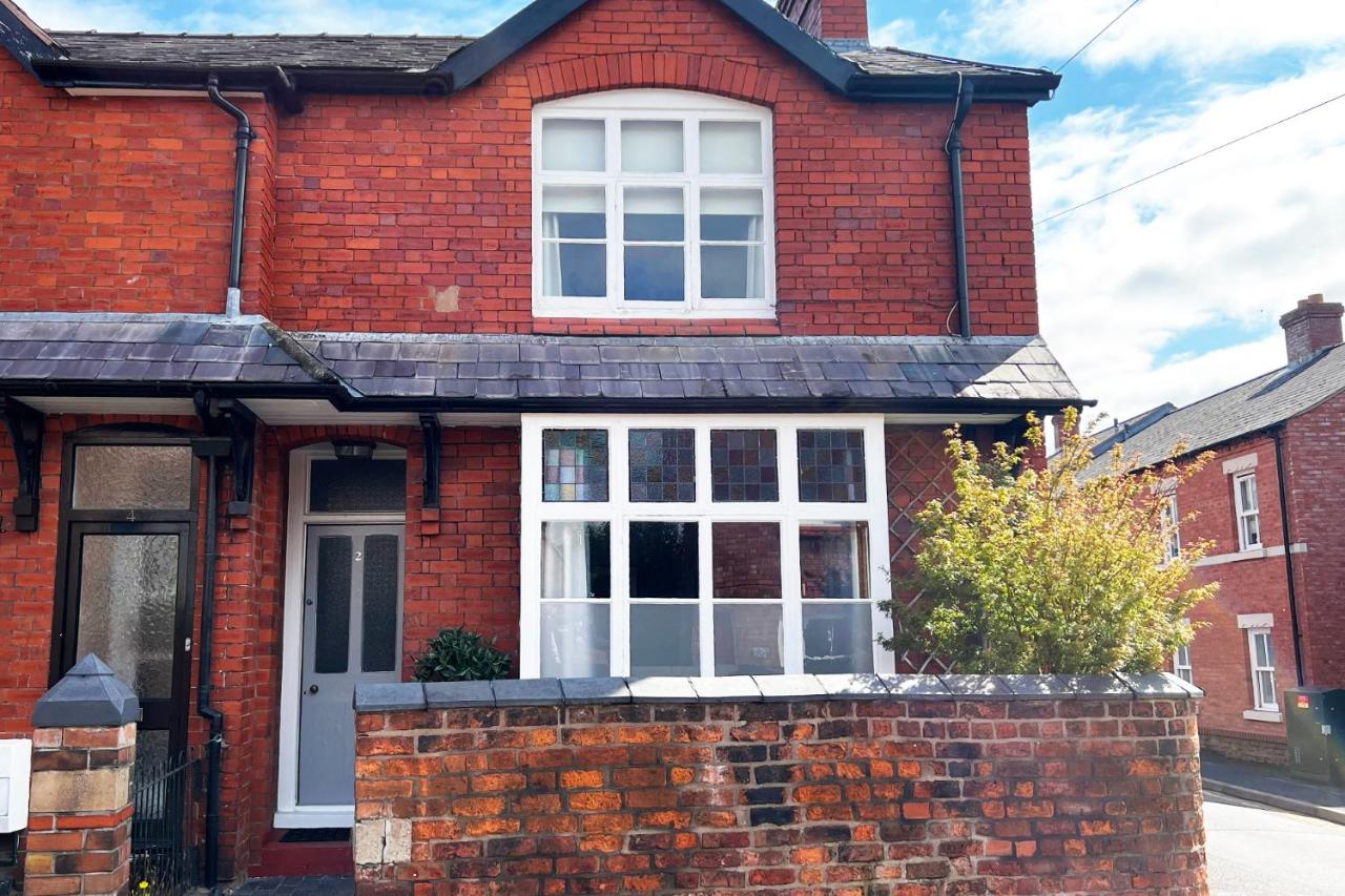 Shrewsbury Townhouse - Free Parking - Ferienwohnung