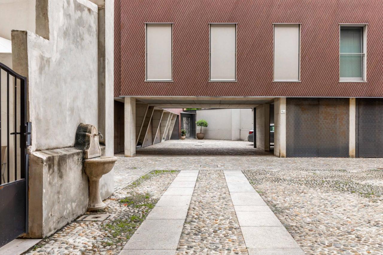 Tirso 9 - con Posto Auto - B&B Milano