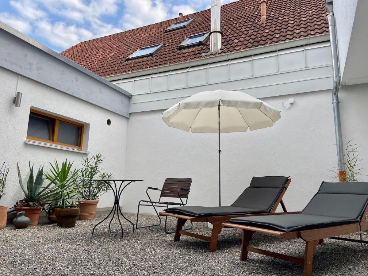 Ferienwohnung Galerie Rosenstraße - seenahe, modern gestaltete Wohlfühloase - Chambres d'hôtes Kressbronn am Bodensee
