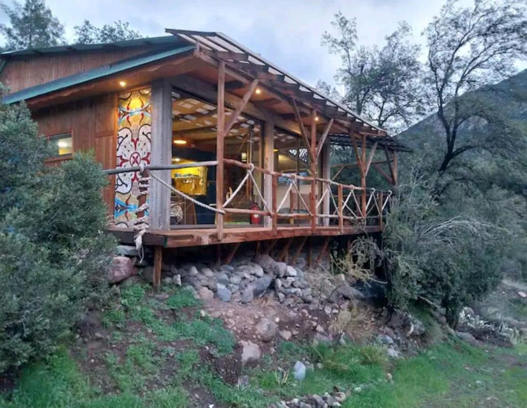 B&B Guayacán - Arte Vitral Lodge - 4camas- aislada- terrazas -vista - piscina-sauna - Bed and Breakfast Guayacán