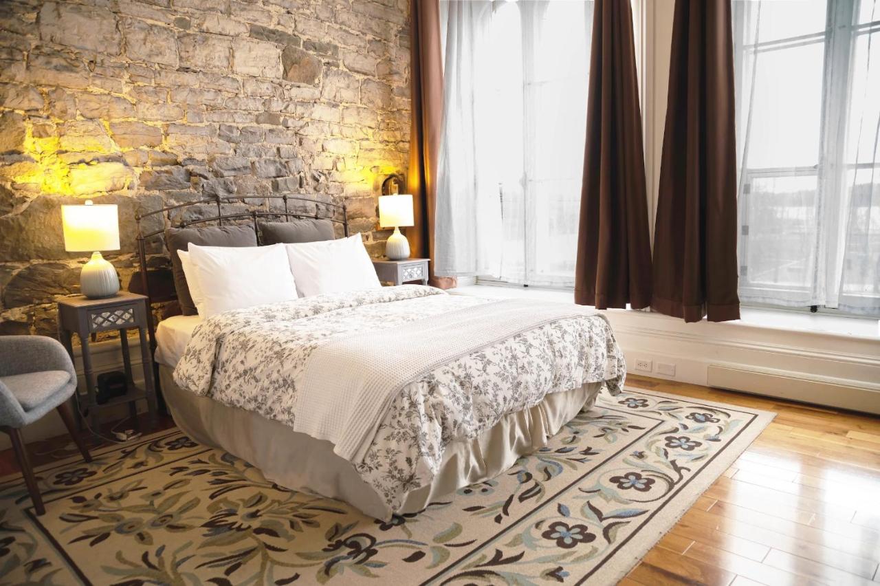 Le Champlain Three-Bedroom Apartment