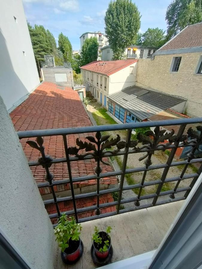 Bel appartement Paris Ouest sur cour proche métro - B&B
