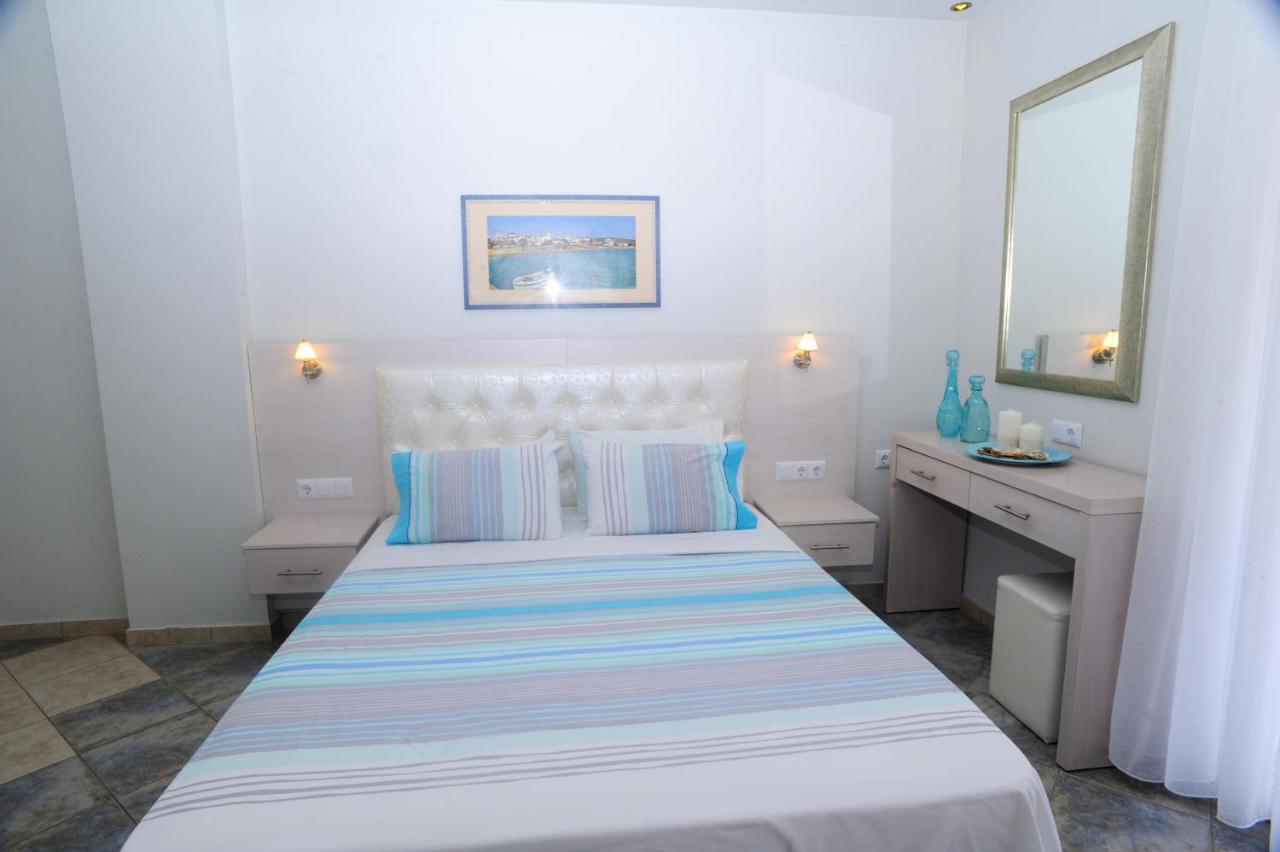 Studio (4 Adults)