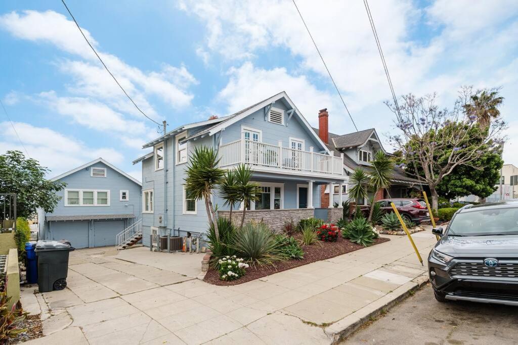 Bankers Hill Chic Roomy Home Near Airport - B&B