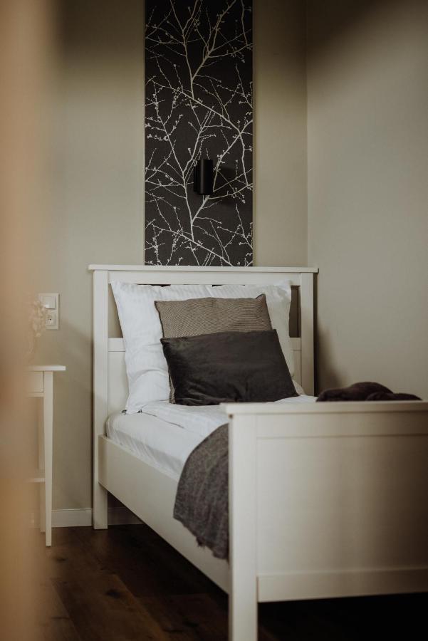 Apartment mit Poolblick