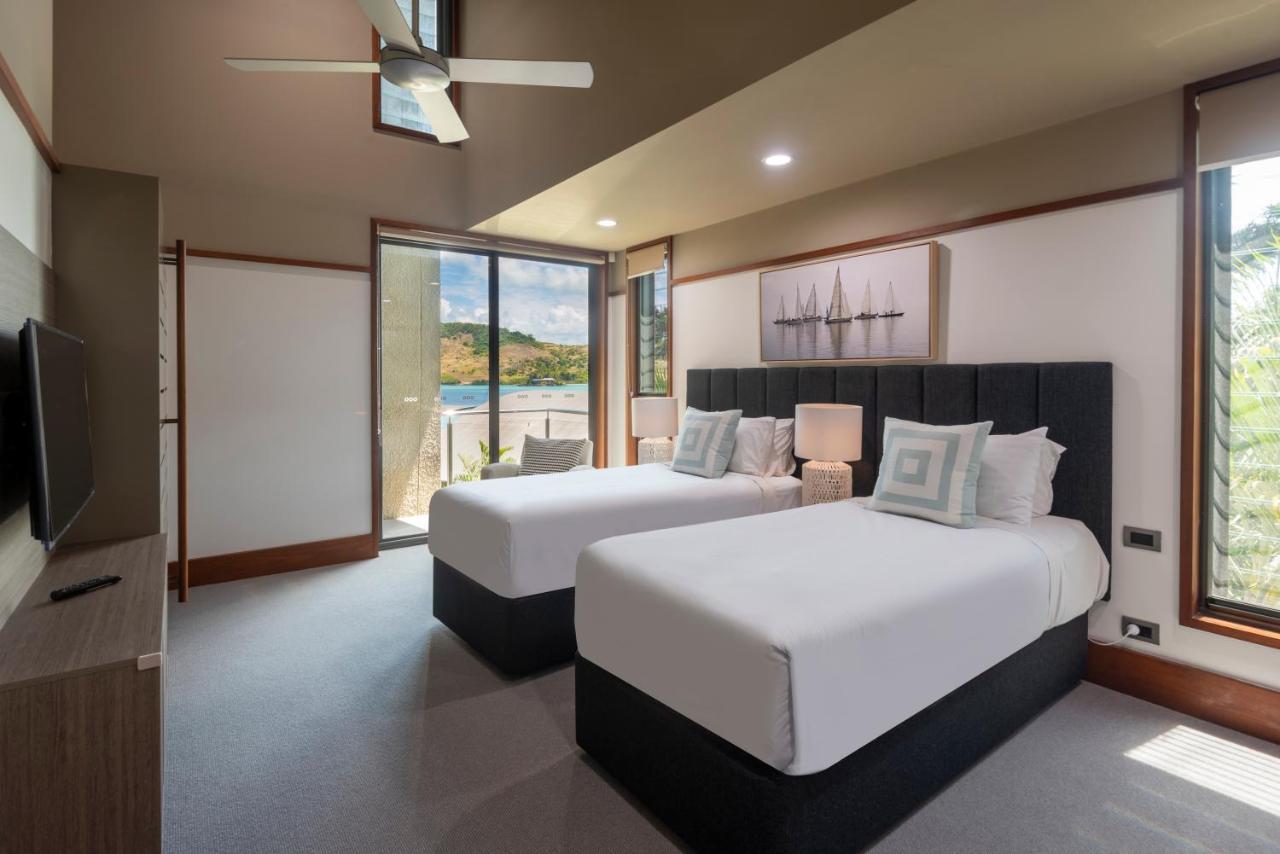 4 bedroom sea view back row villa – Villa 35
