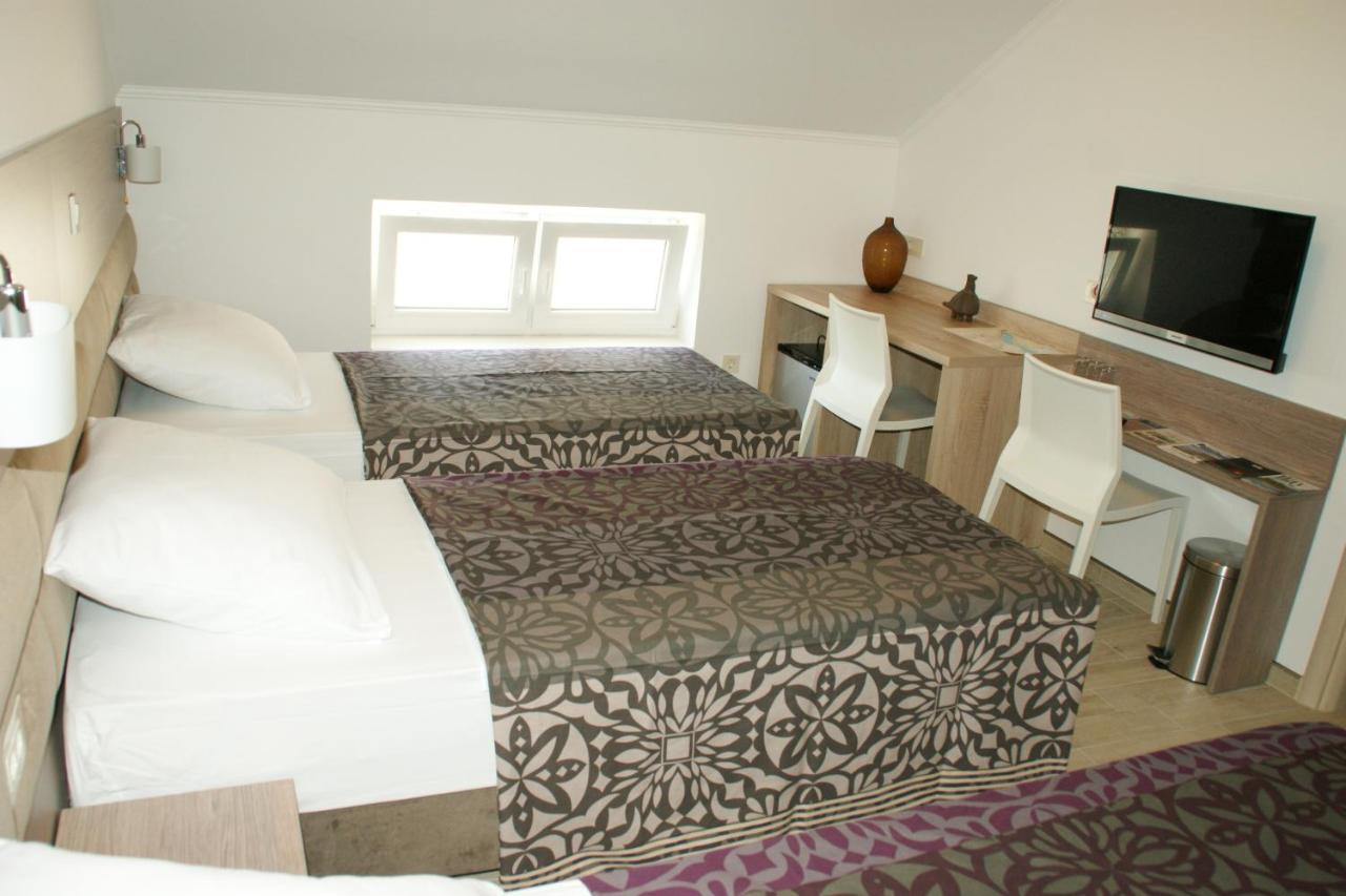 Villa Martini - apartments & rooms - B&B
