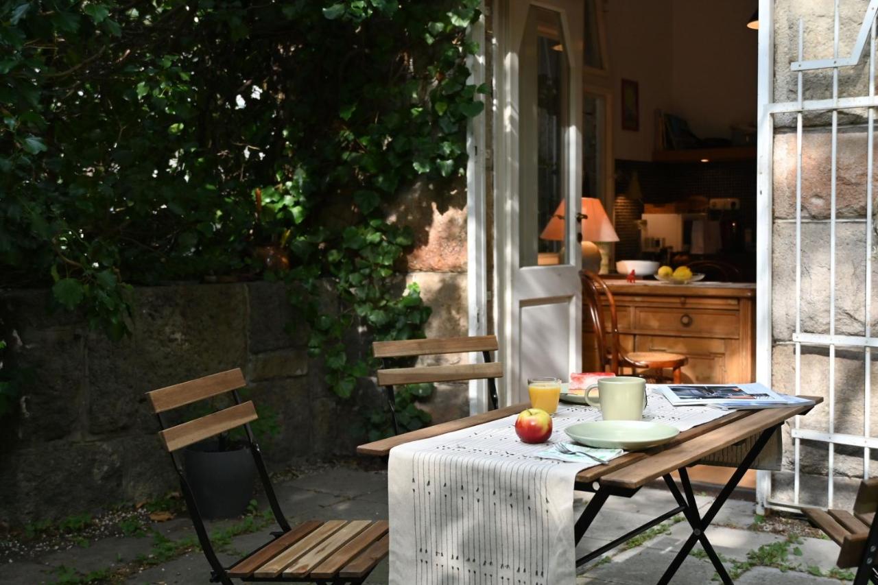 Quiet Haven in the Middle of the City - B&B Budapest