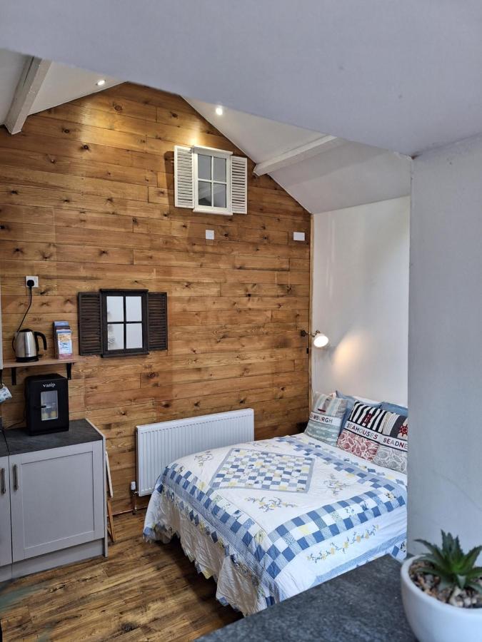 Deluxe Double Studio (room only)