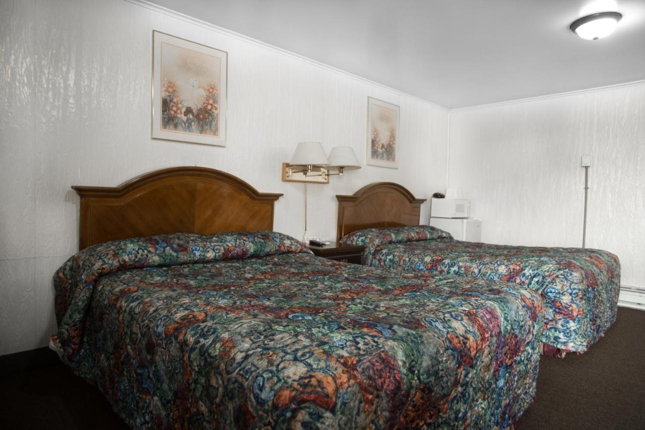 Queen Room with Two Queen Beds