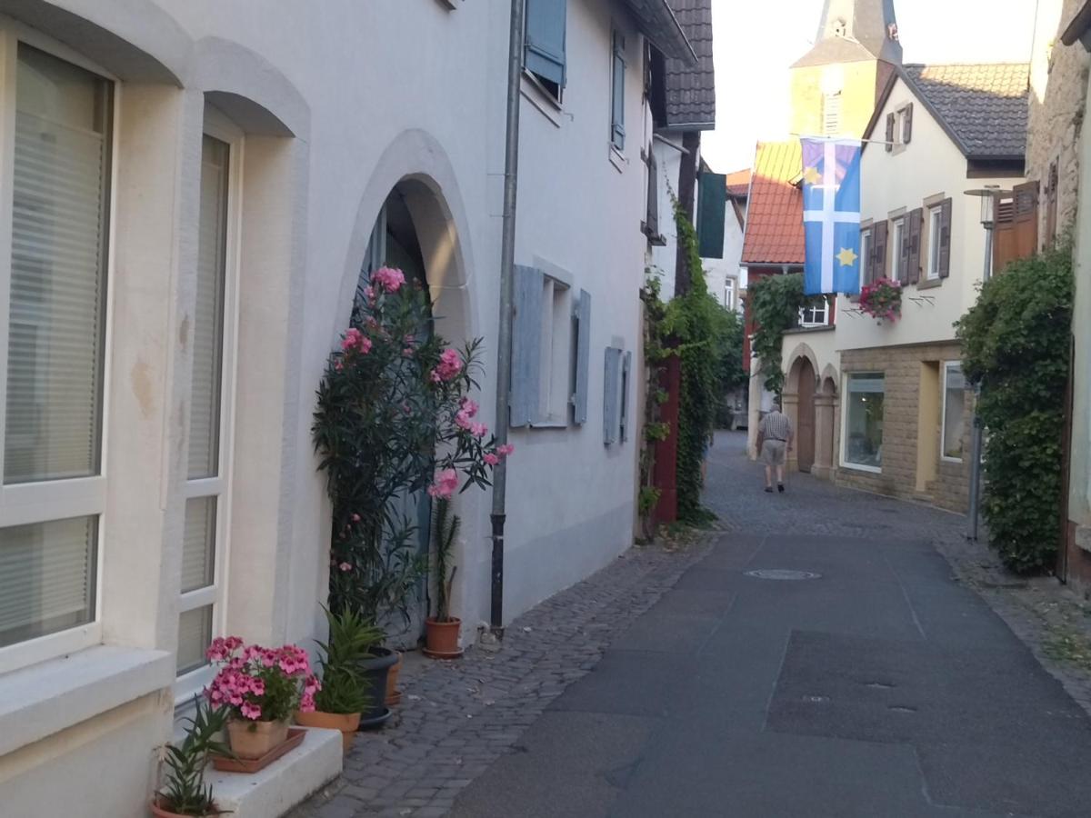 B&B Deidesheim - Ferienhäuschen am Heumarkt - Bed and Breakfast Deidesheim