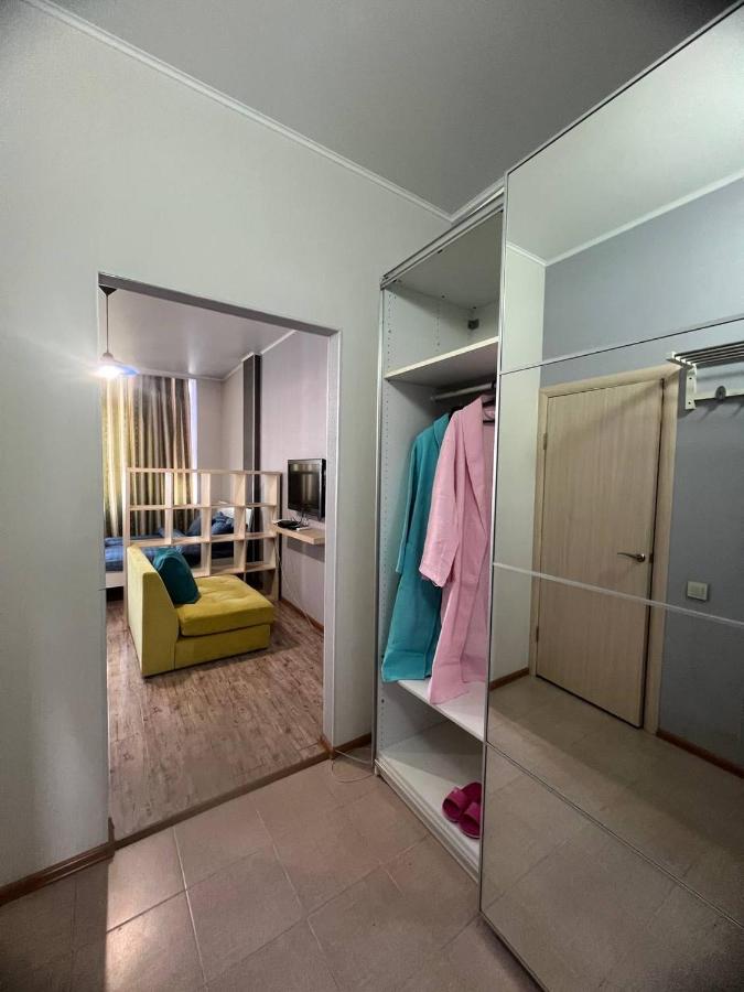 Красивая квартира в центра города Шымкент Жк Рахат Кунаева 38б - Bed and Breakfast