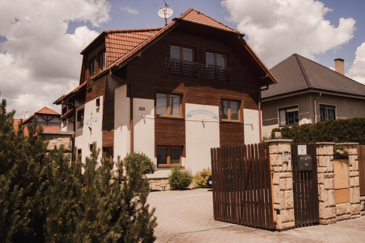 Penzion Harmonia - Bed and Breakfast Liptovský Mikuláš