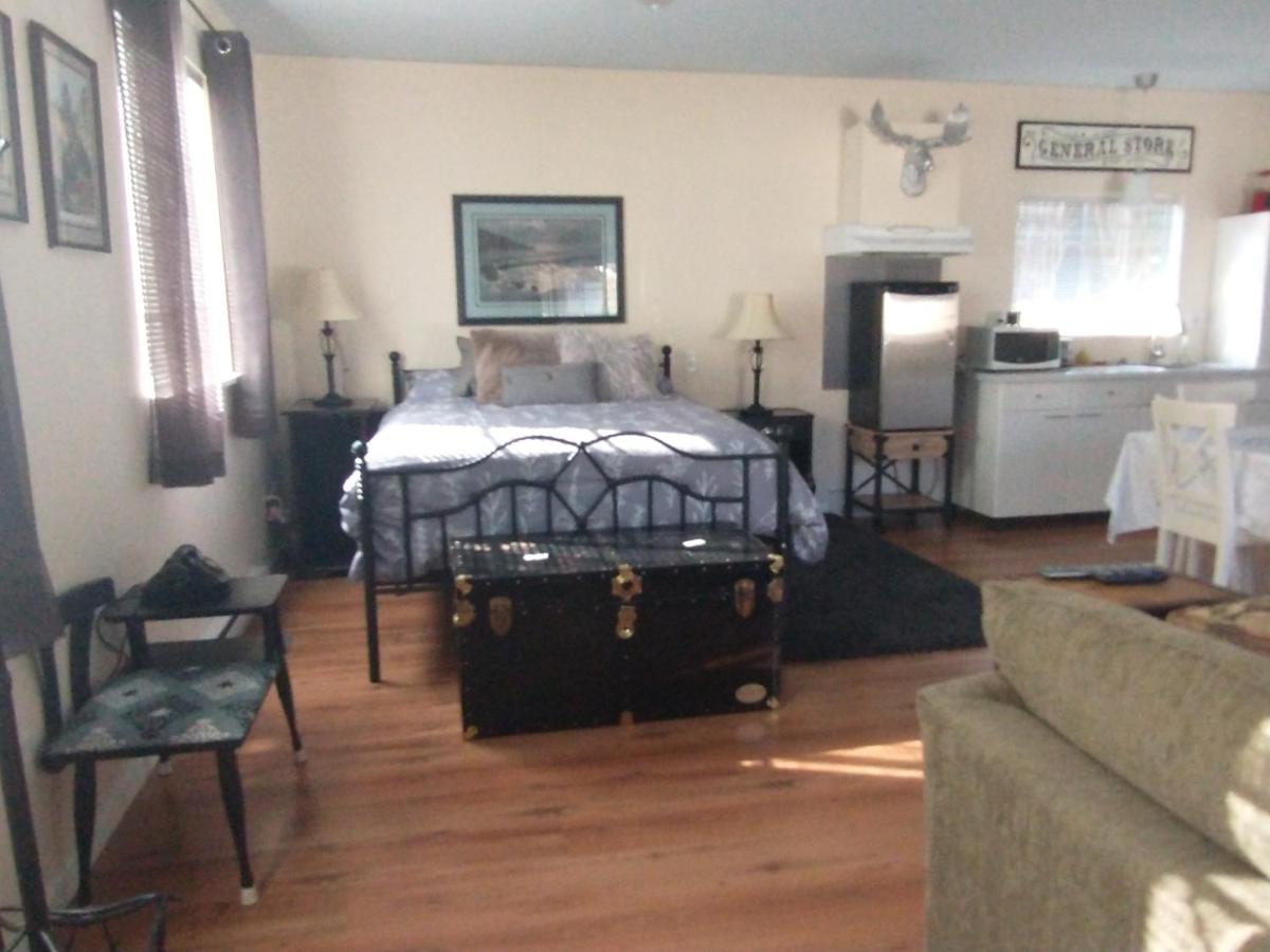 B&B Langley - Sweet Boutique Suite - Bed and Breakfast Langley