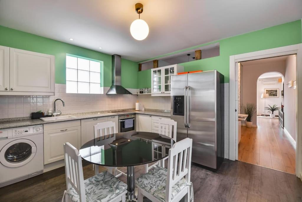 Big Stylish and Modern Apartment in Madrid Centre - B&B Madrid