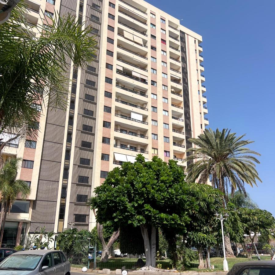 Cozy Ocean view 1 BDR APT, Club Paraiso - Bed and Breakfast