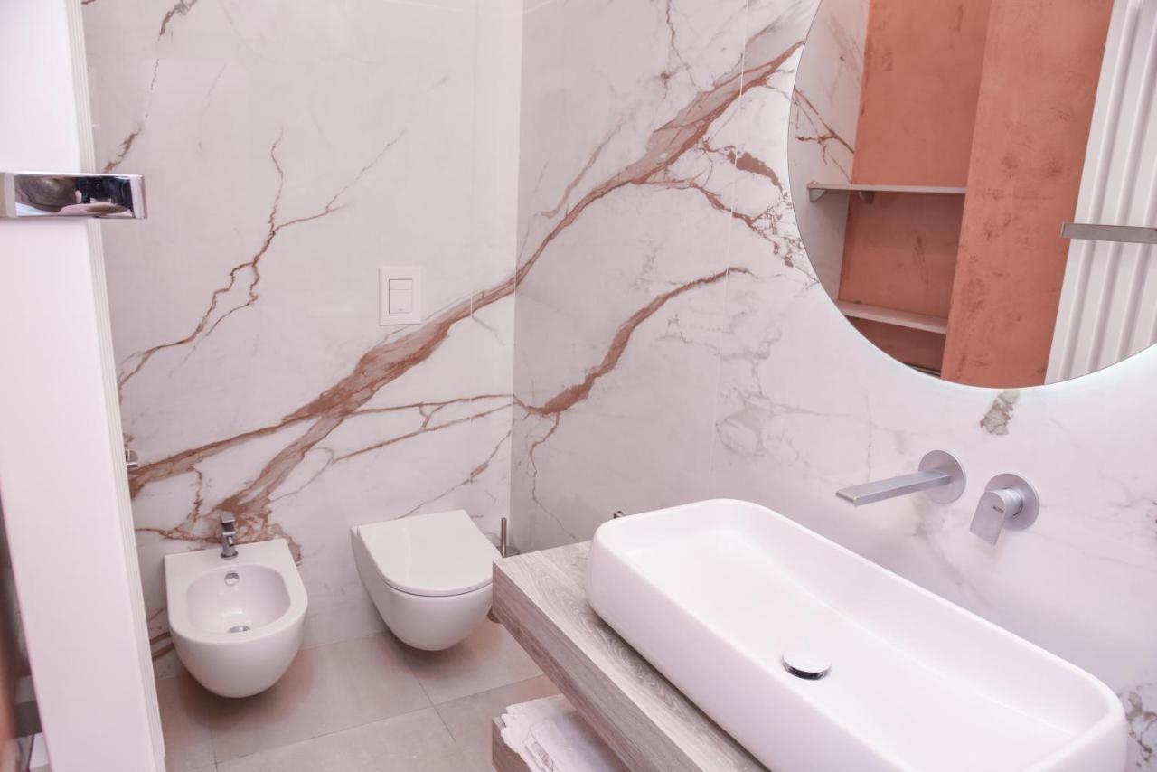 King Room with Spa Bath