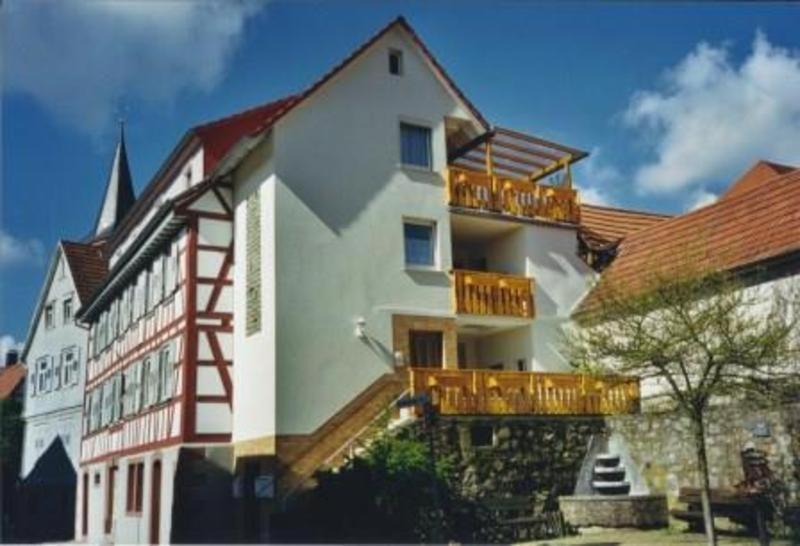 B&B Reichelsheim - Ferienwohnung Schlossblick - Bed and Breakfast Reichelsheim