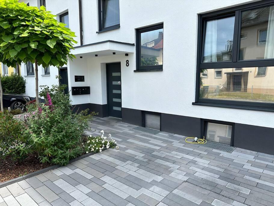 FamilienParadis Pool Garten Grill Parkplatz Fitness Tischtennis - Chambres d'hôtes Nuremberg