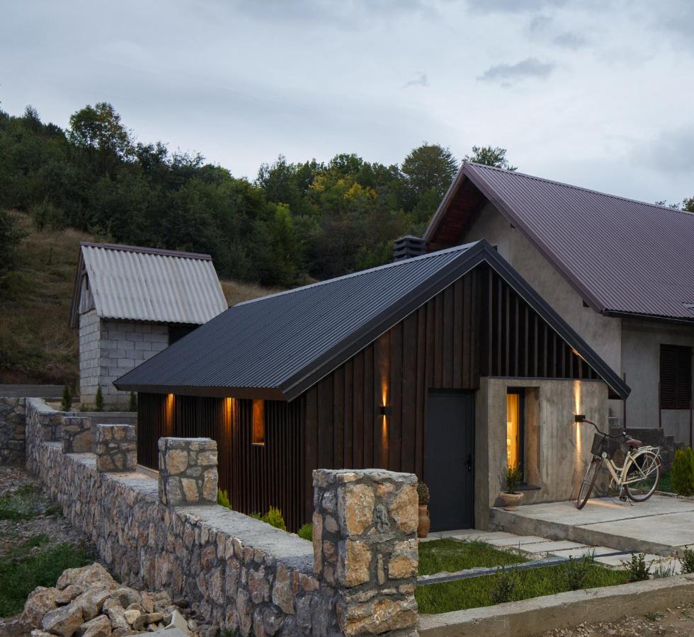 Wood cabin Kolasin - B&B