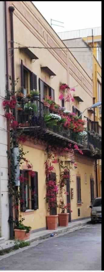 Casa Castelli Appartamento vacanza - B&B Bagheria