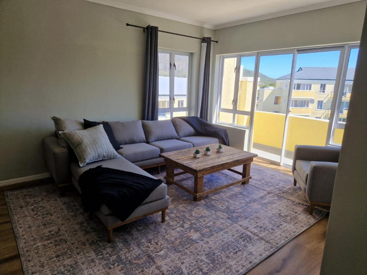 B&B Cape Town - Longbeach Apartment - Bed and Breakfast Cape Town
