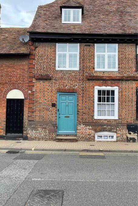 B&B Kent - Entire 3 bedroom Grade 2 listed, close to town centre - Bed and Breakfast Kent