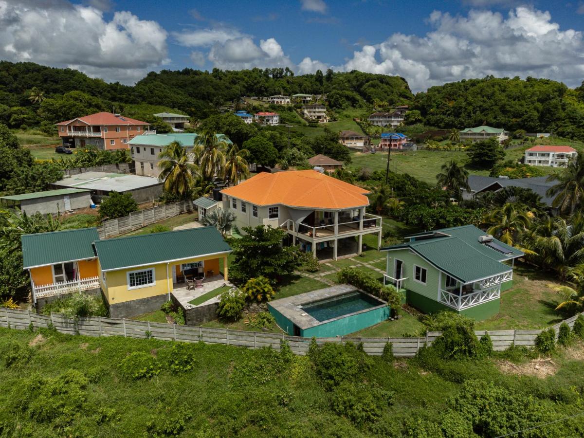 Waves Villa Guesthouse - Ferienwohnung
