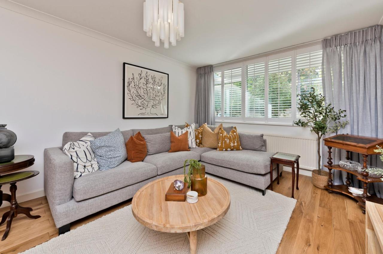 Botanical bliss by UnderTheDoormat - B&B London