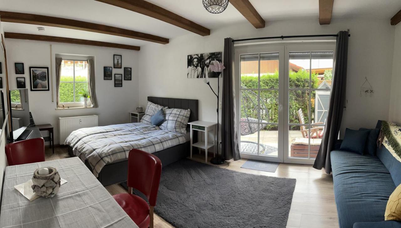 B&B Oberau - Happy Trails, Cosy One Room Garten Apartment - Bed and Breakfast Oberau