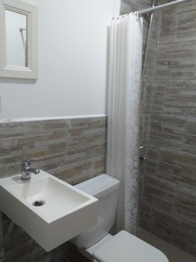 Habitación independiente con baño privado - B&B