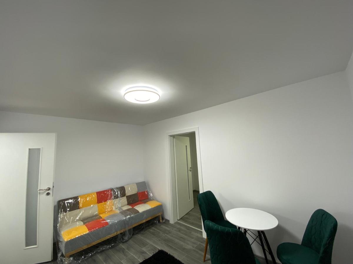 Binder’s Lake Apartment - B&B