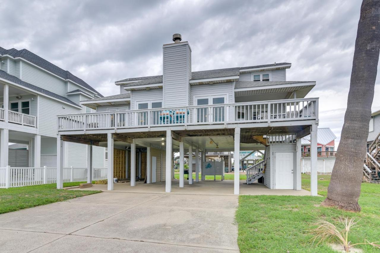 Pet-Friendly Condo w/ Seasonal Pool in Galveston! - Chambres d'hôtes Galveston