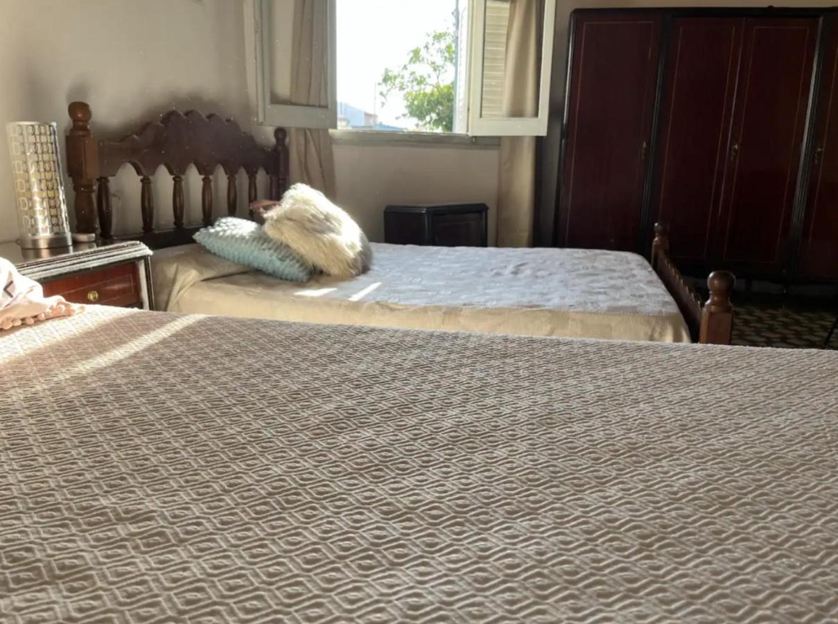 Amplia y Cómoda casa familiar, muy buena ubicación - B&B