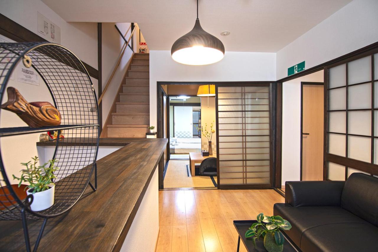 -九条竹海- 和風丸々貸切一軒家 ベッドルーム3つ トイレ2つ 最大8人宿泊可 十条駅徒歩で5分 - B&B Kyoto