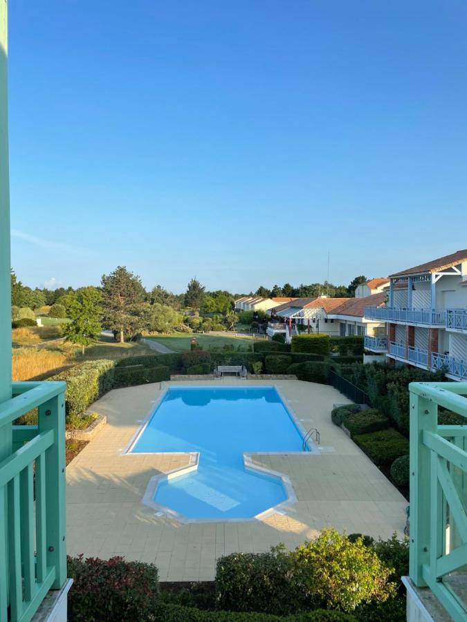 Unappartalamer Vue Golf de Pornic et piscine - Chambres d’hôtes Pornic