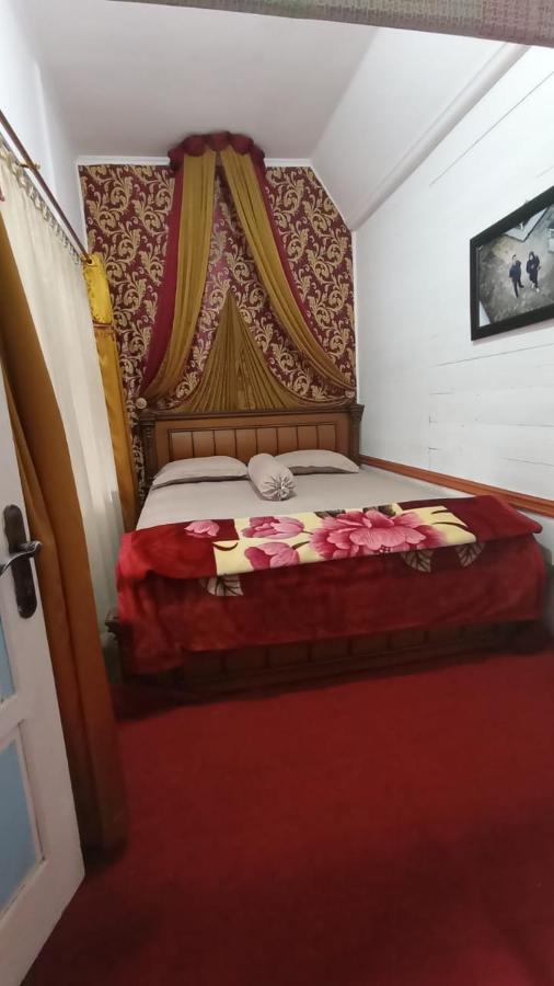 B&B Baso - Rumah Gadang Homstay - Bed and Breakfast Baso