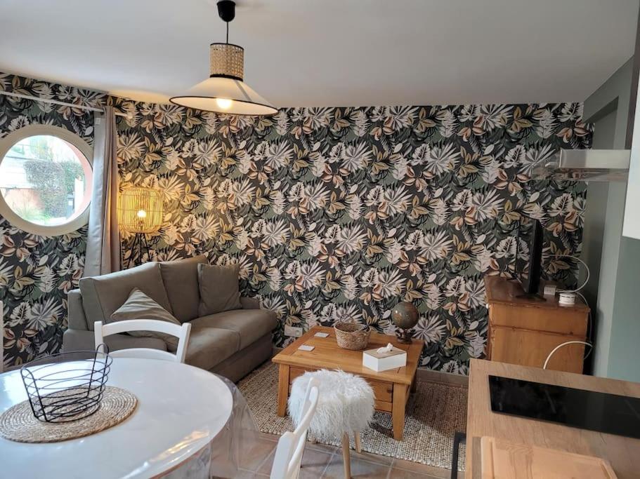 Le cours Donville, appart neuf à 100m de la mer - B&B Donville-les-Bains