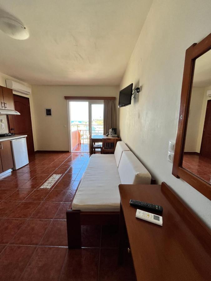 Studio with Sea View